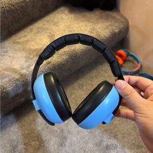 Banz Bubzee Baby Headphones for Noise Protection